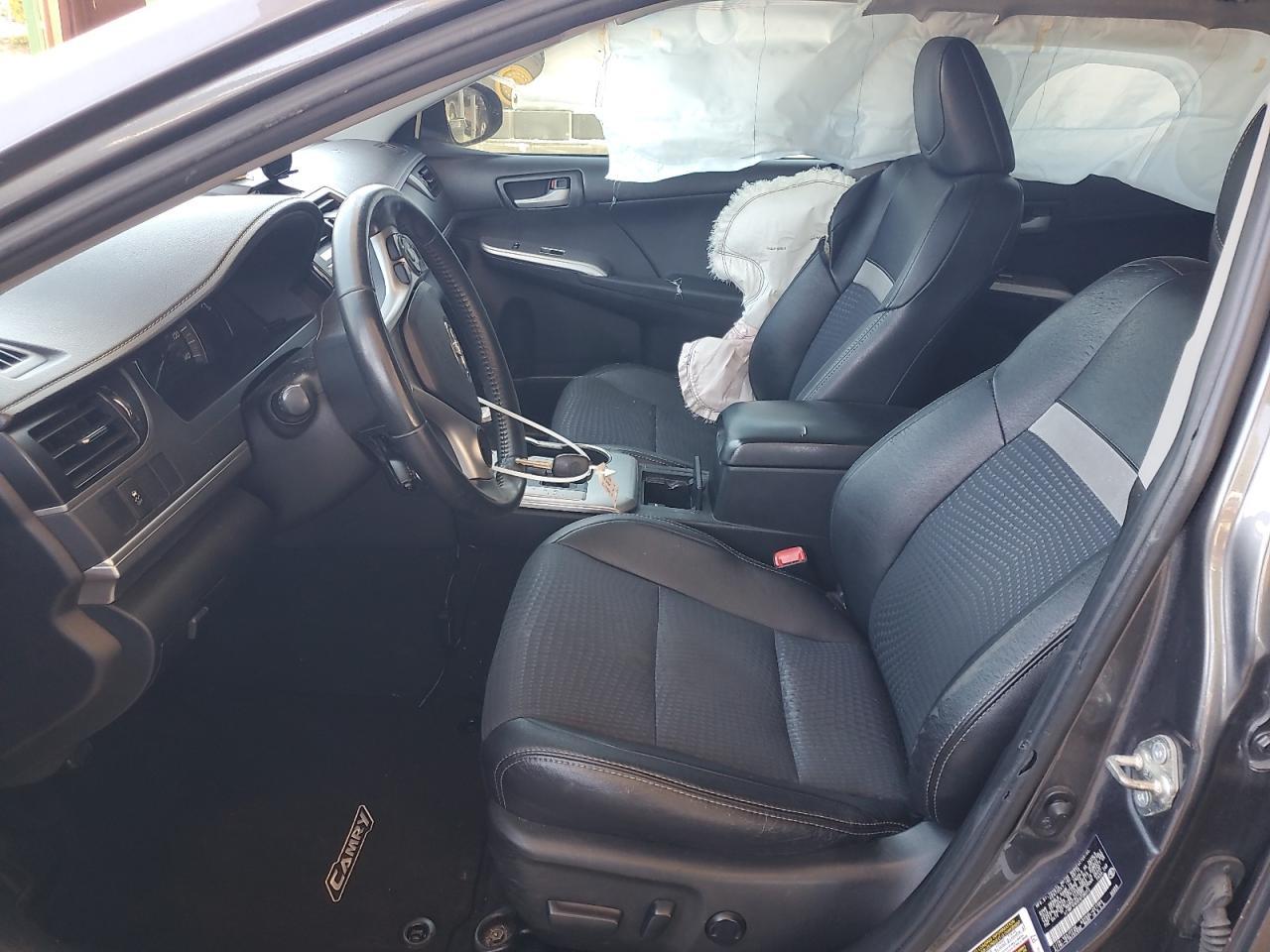 2014 TOYOTA CAMRY