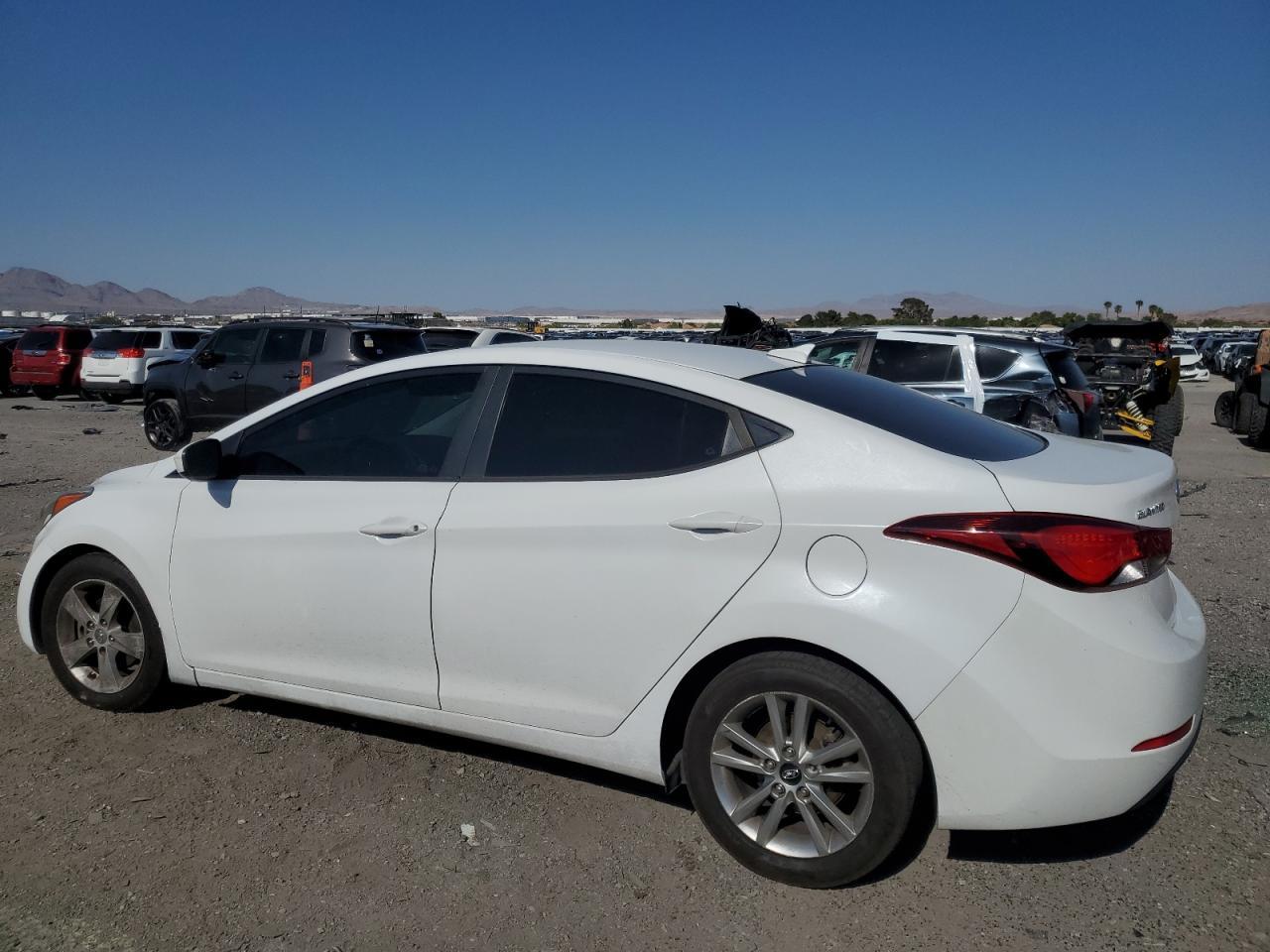 2016 HYUNDAI ELANTRA