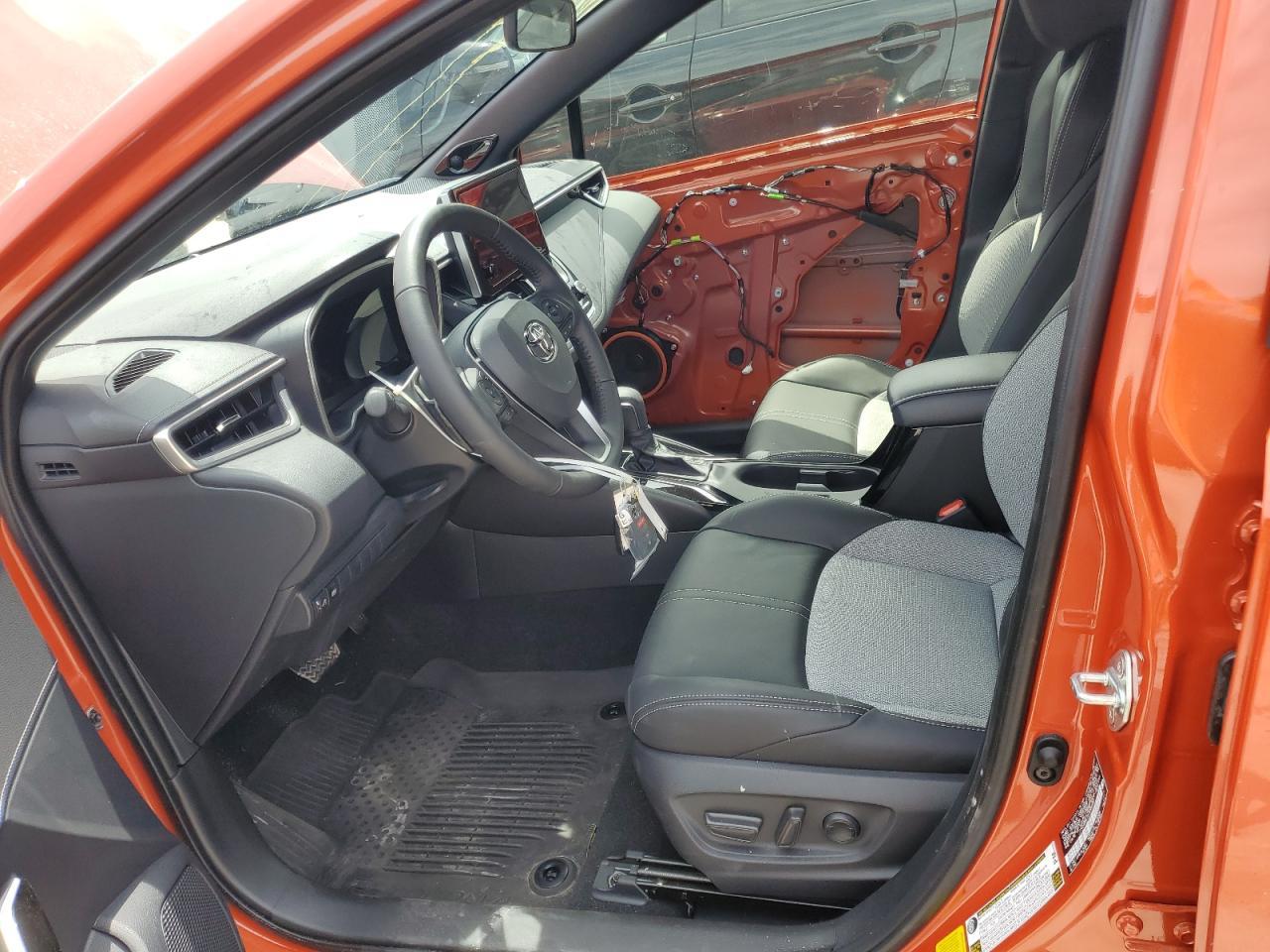 2025 TOYOTA COROLLA