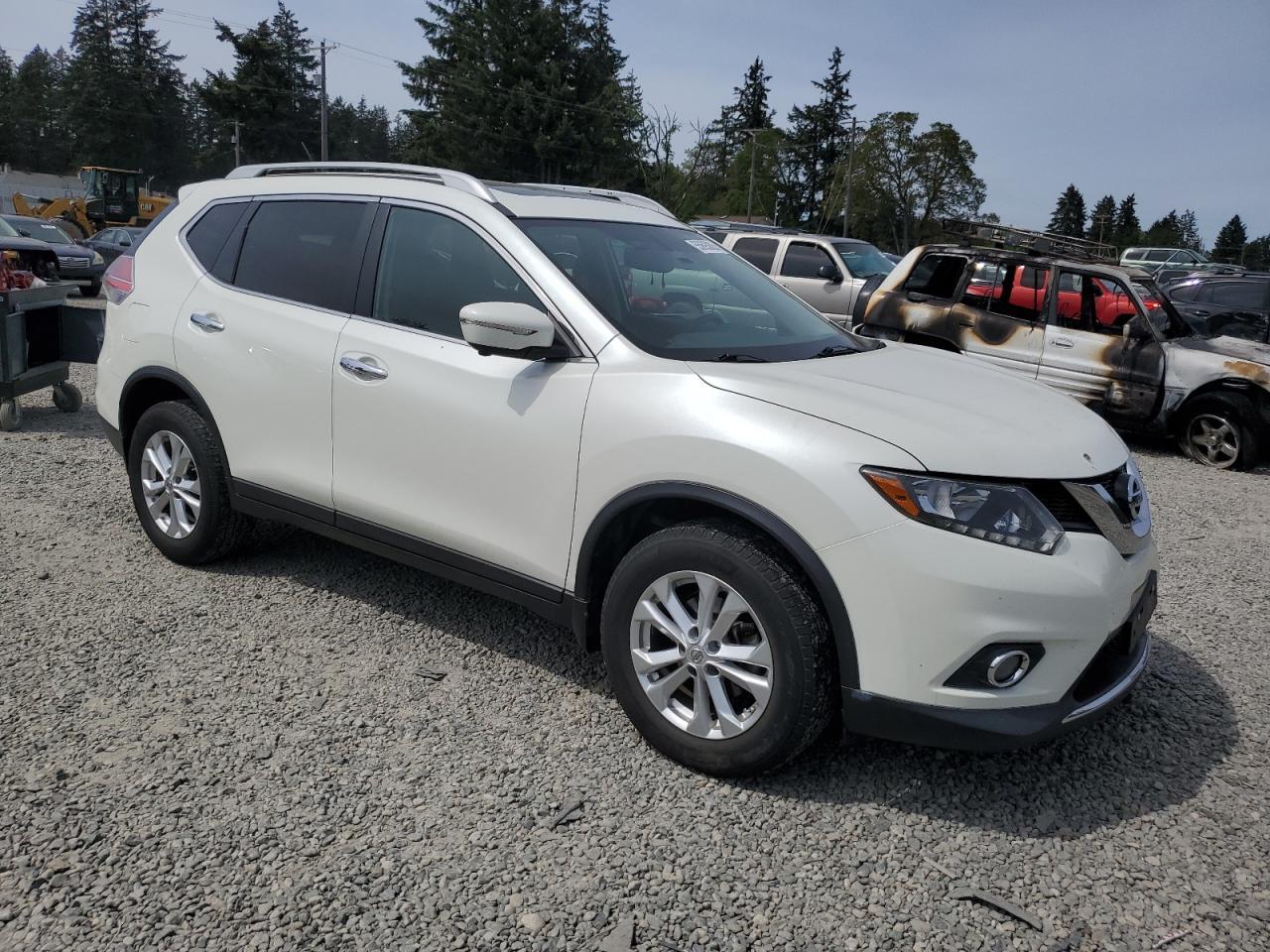 2015 NISSAN ROGUE