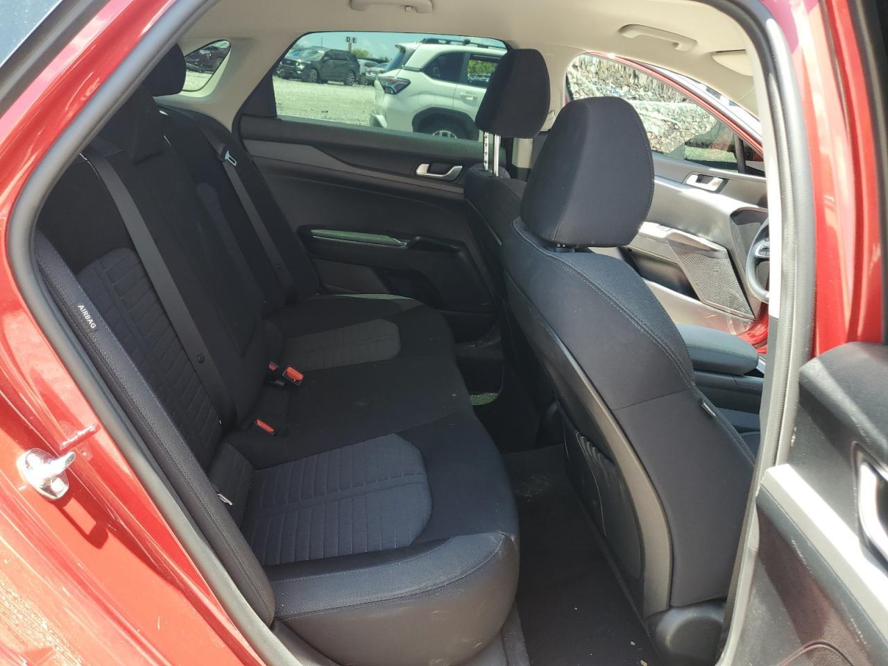 2025 KIA K5