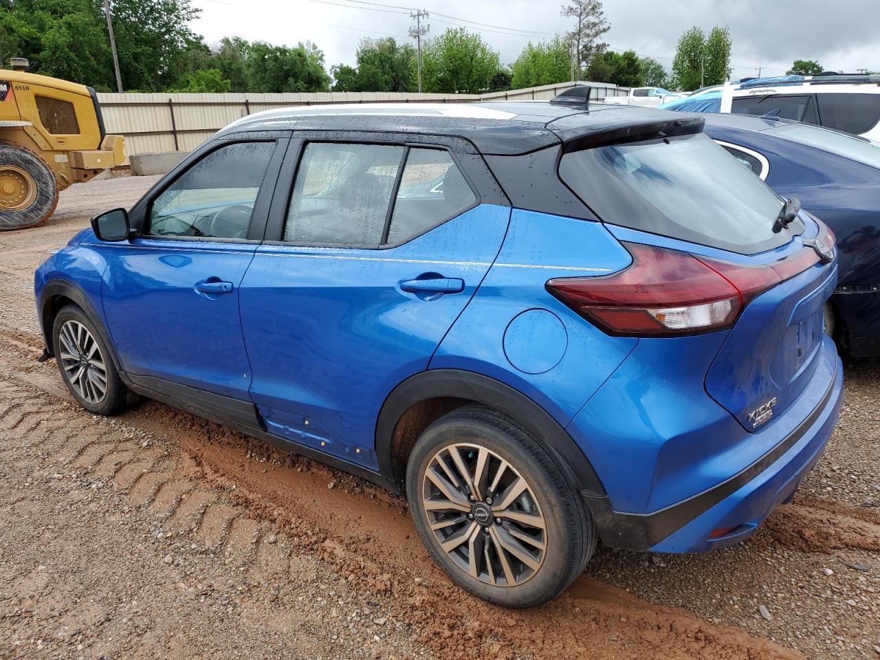 2023 NISSAN KICKS