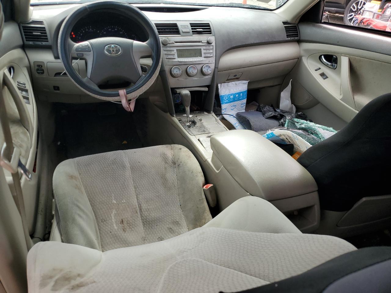 2011 TOYOTA CAMRY