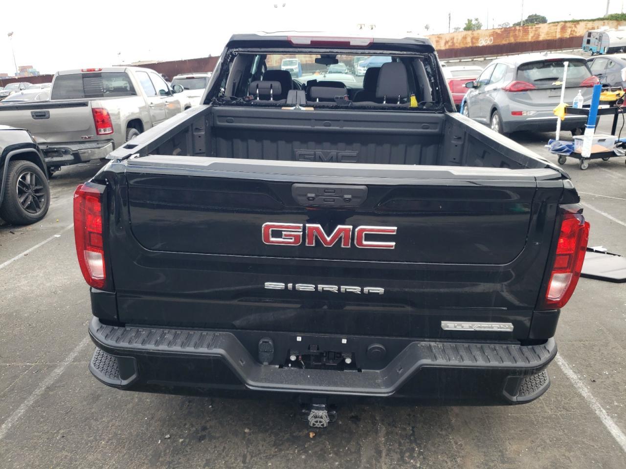 2025 GMC Sierra