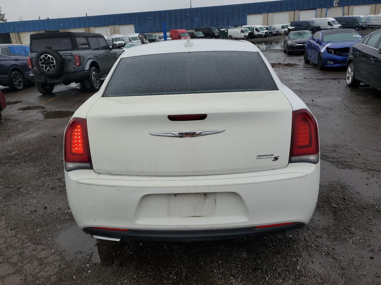 2015 CHRYSLER 300