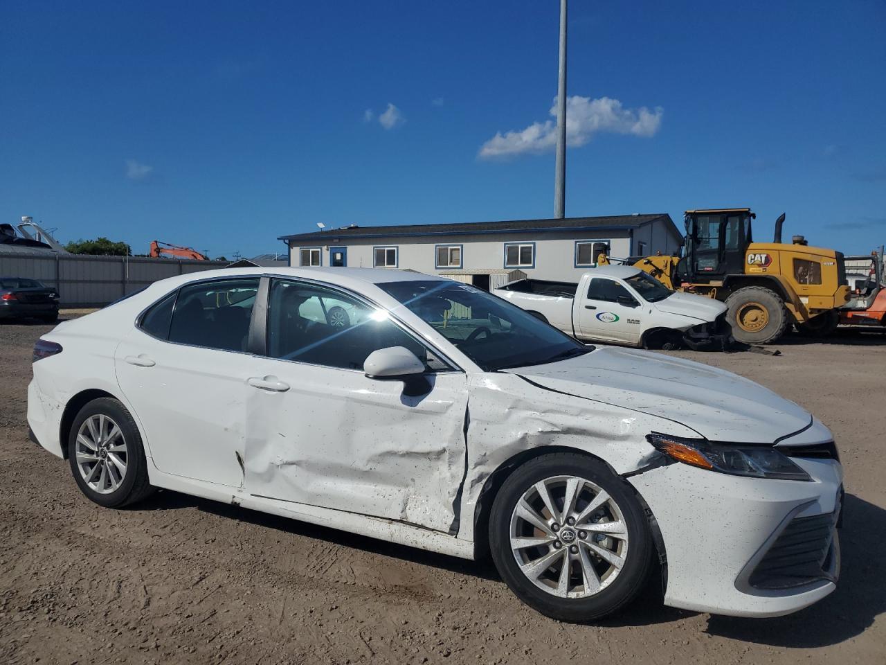 2024 TOYOTA CAMRY