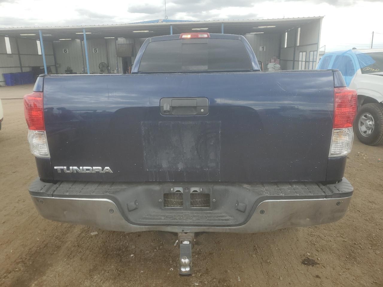 2011 TOYOTA TUNDRA