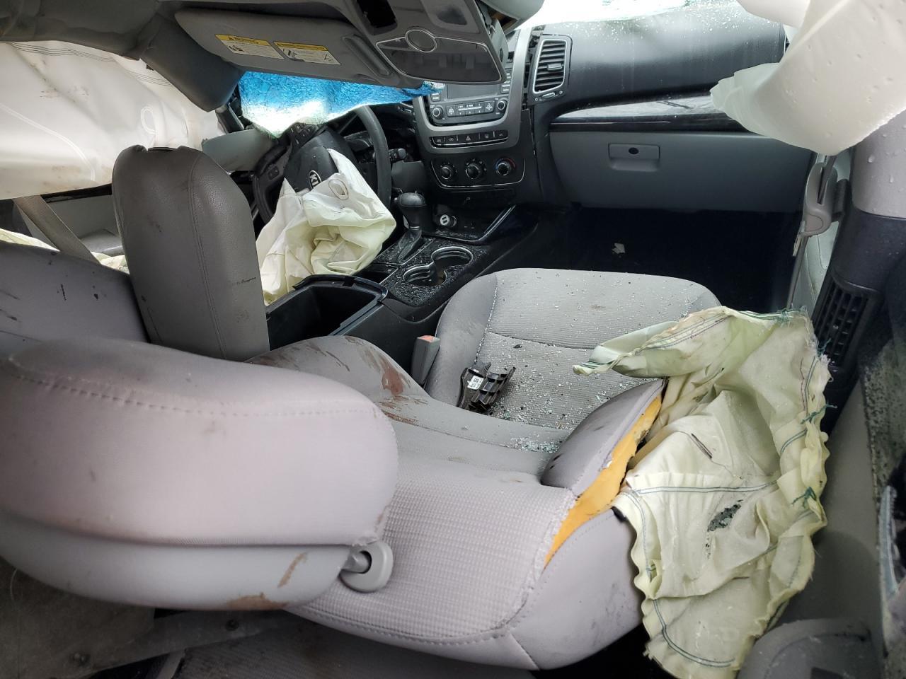 2015 KIA SORENTO