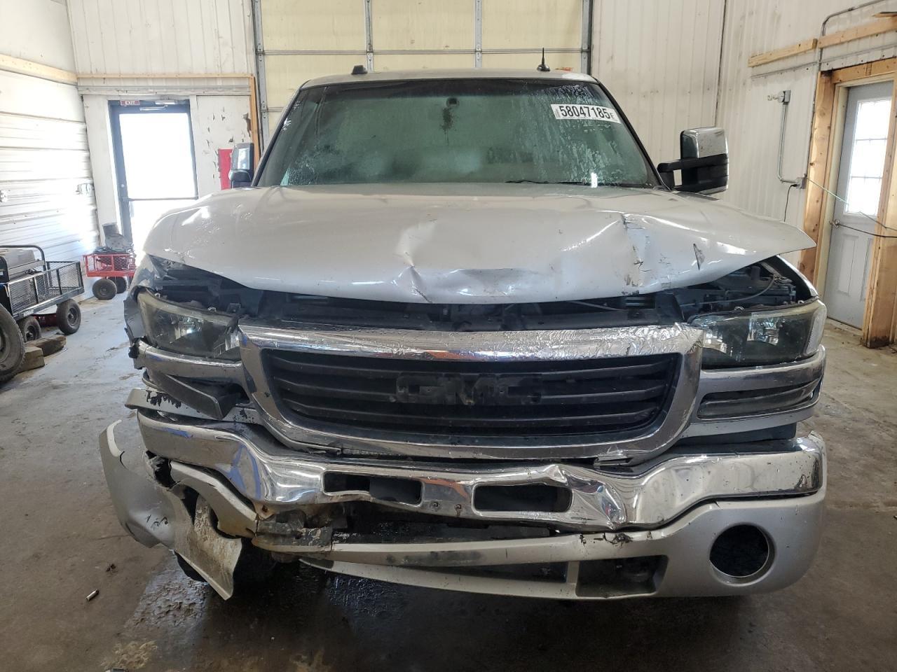 2004 GMC Sierra