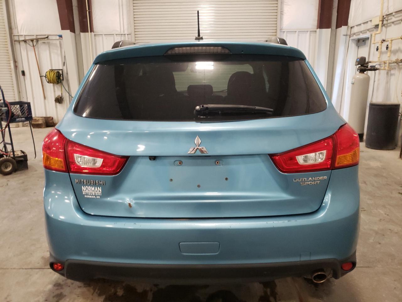 2013 MITSUBISHI outlander