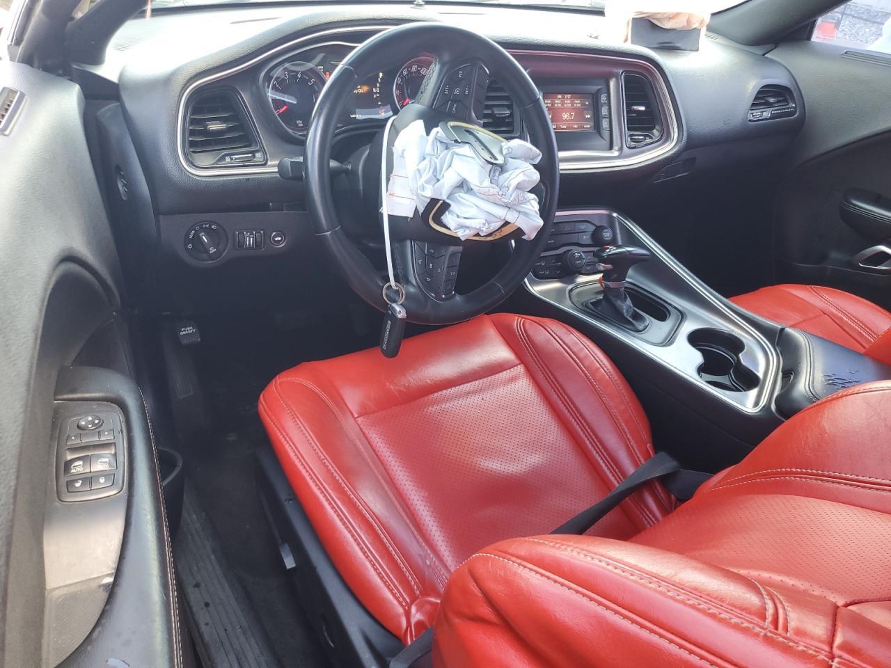 2017 DODGE Challenger