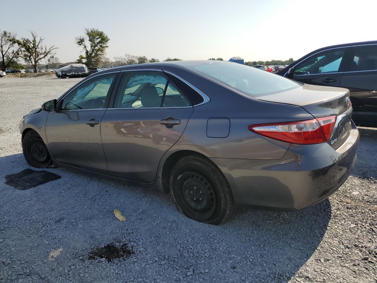 2016 TOYOTA CAMRY