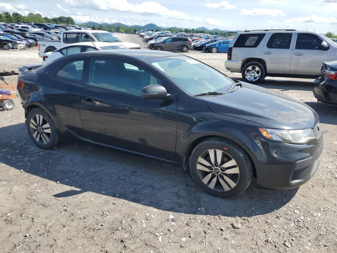 2013 KIA FORTE