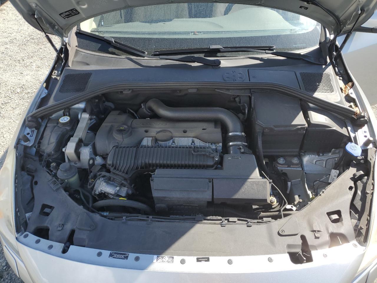 2013 VOLVO S60