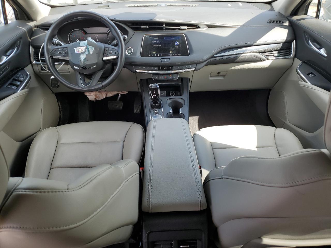 2023 CADILLAC XT4
