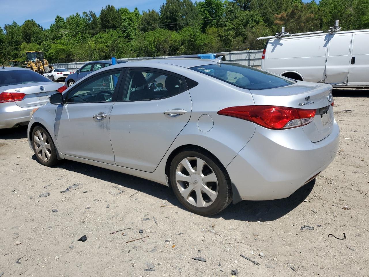 2012 HYUNDAI ELANTRA