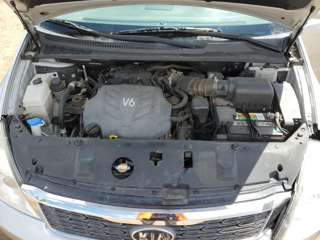 2012 KIA SEDONA