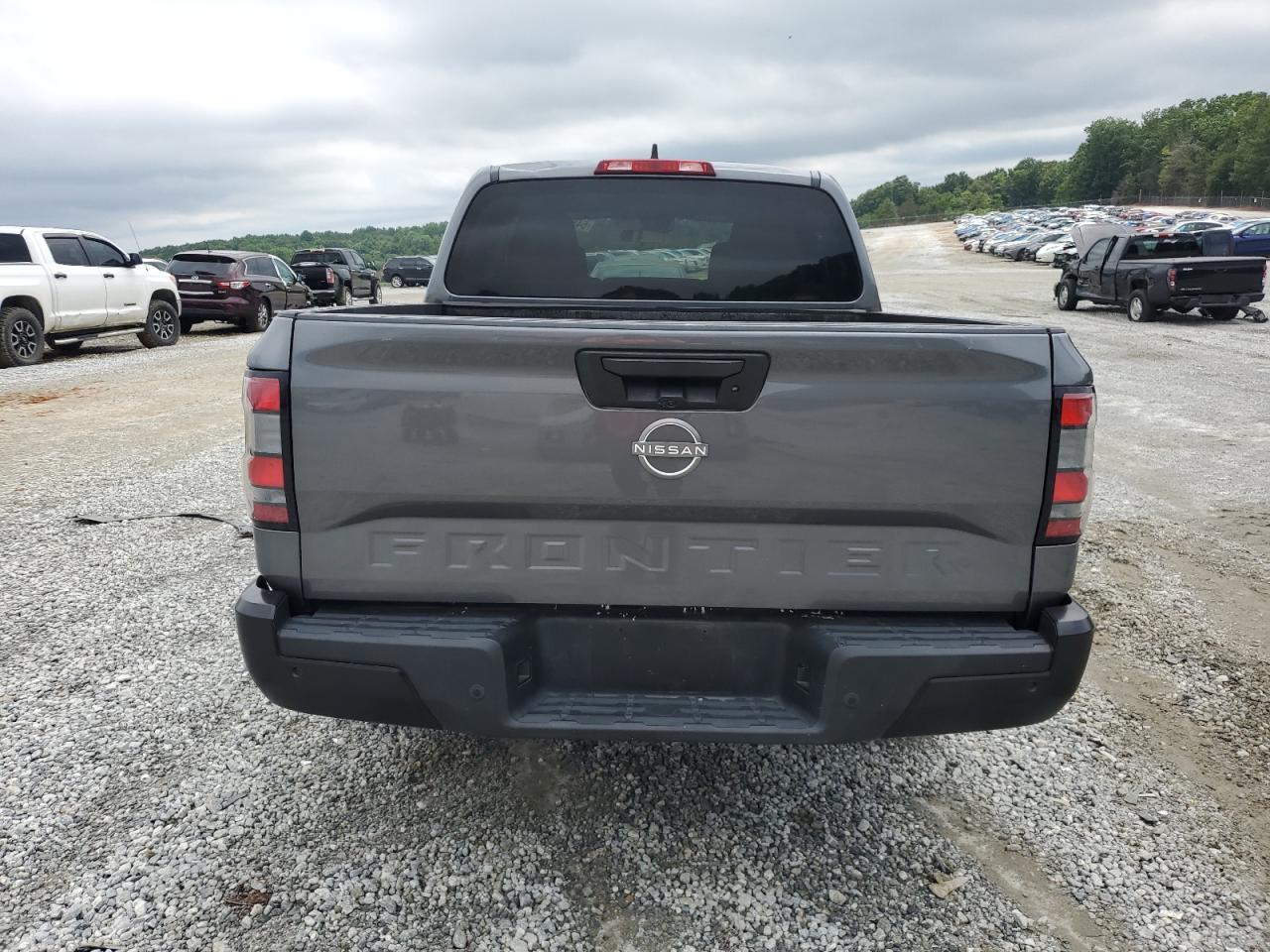 2022 NISSAN Frontier