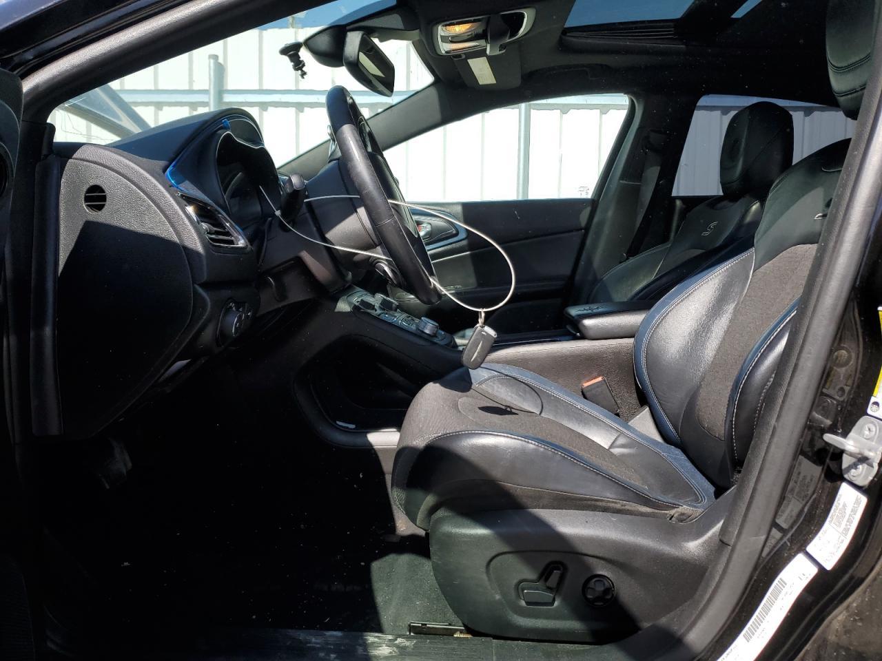 2015 CHRYSLER 200