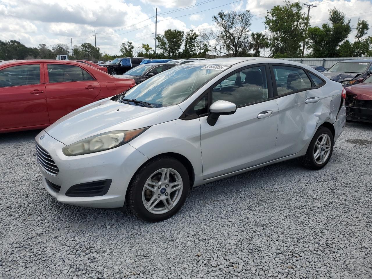 2017 FORD Fiesta
