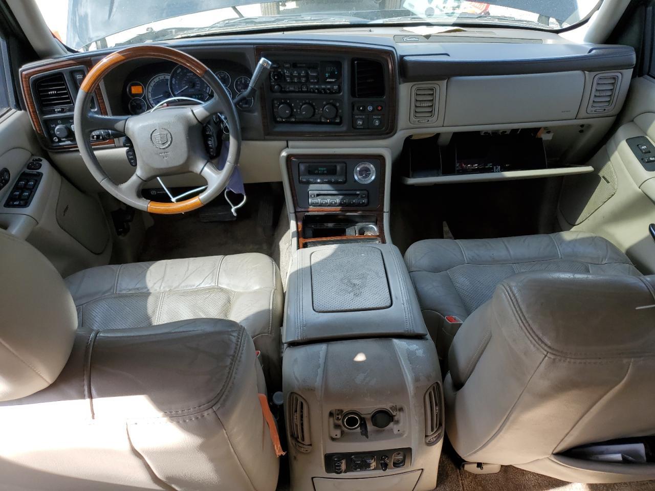 2002 CADILLAC ESCALADE