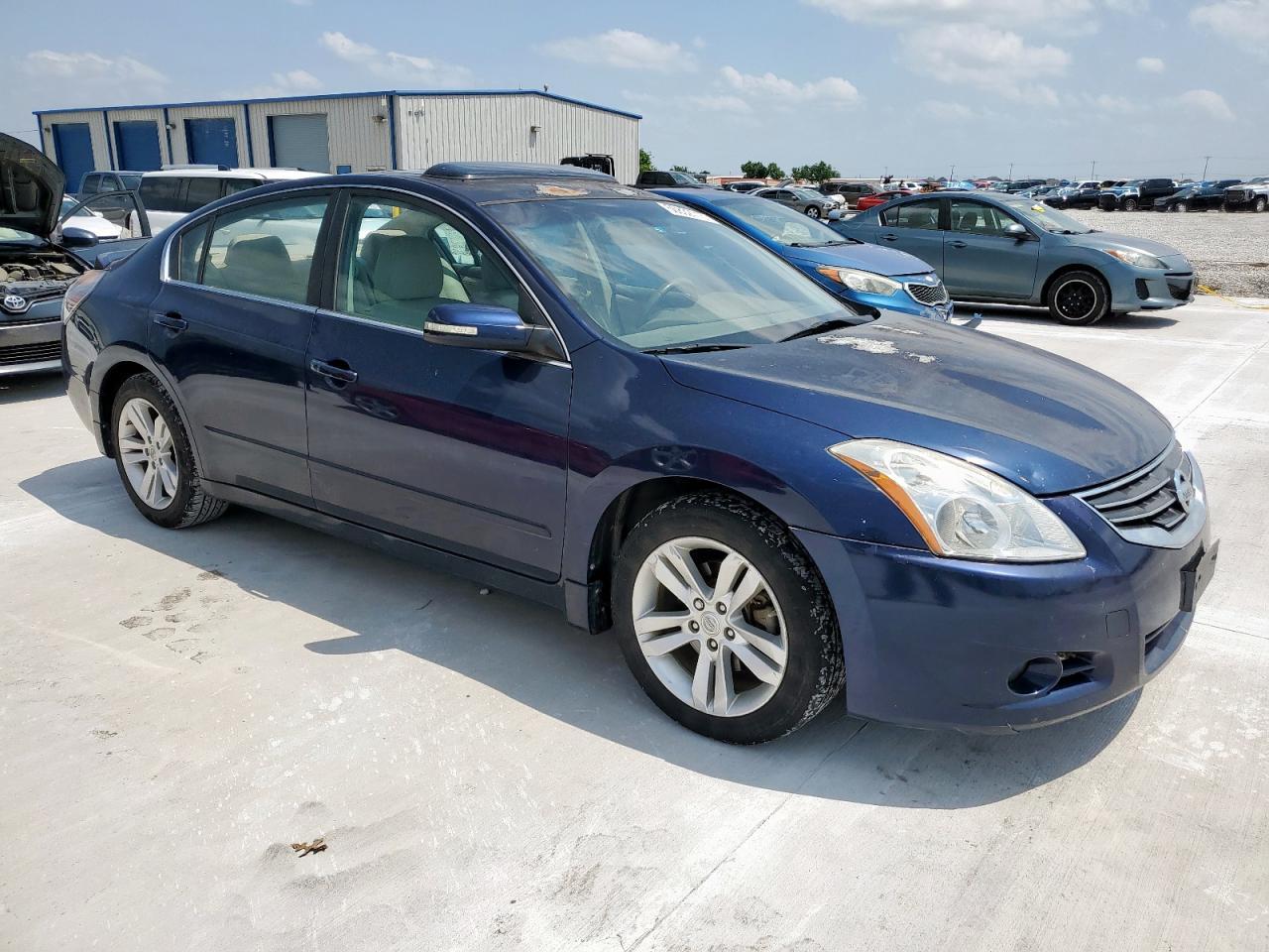 2012 NISSAN ALTIMA