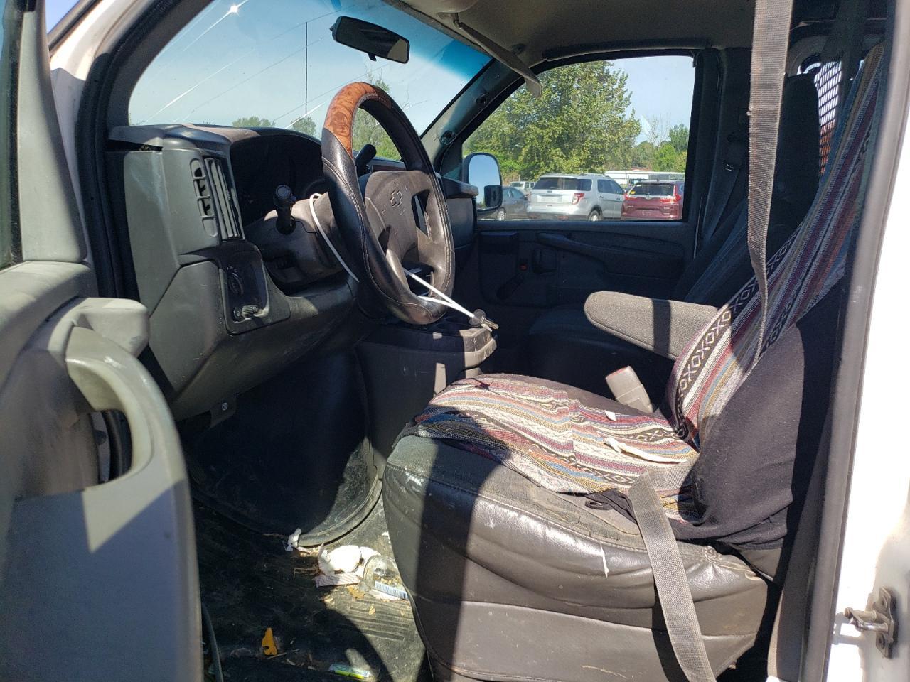 2003 CHEVROLET EXPRESS 2500