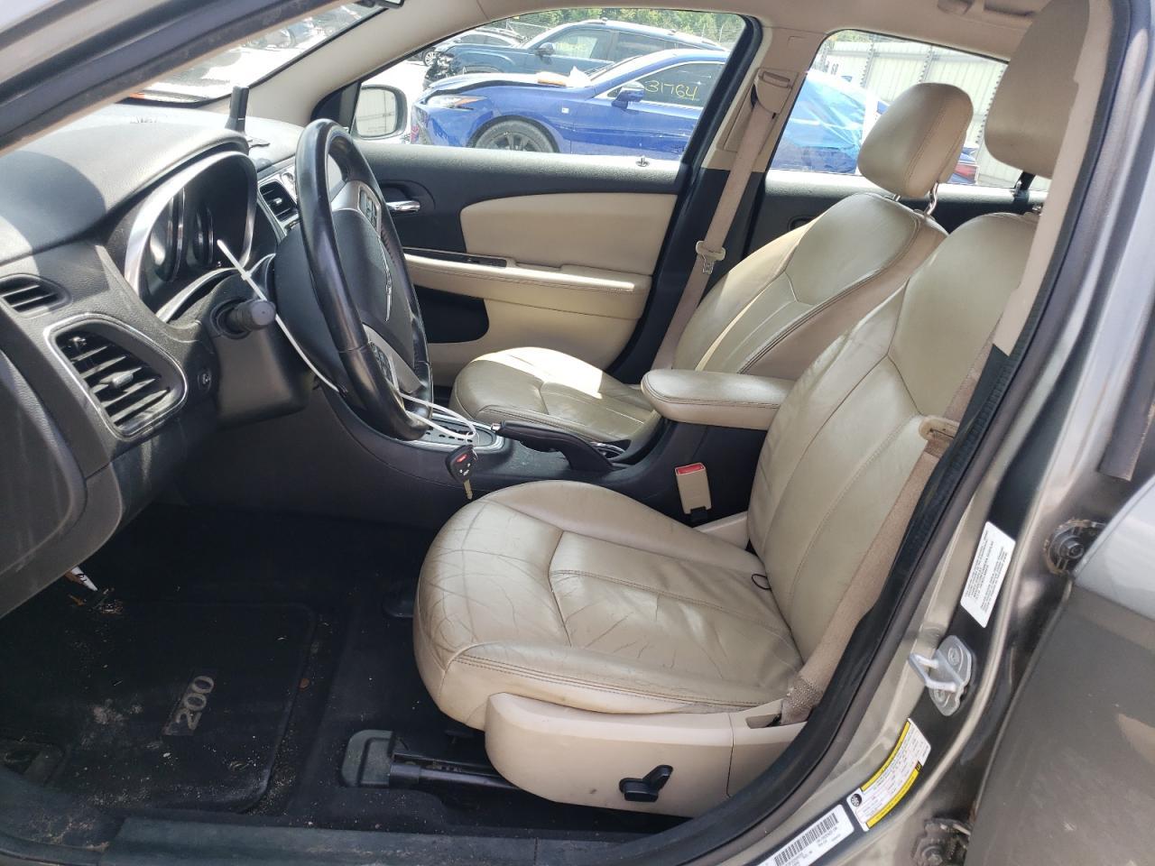 2013 CHRYSLER 200
