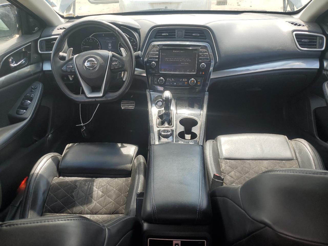 2017 NISSAN Maxima