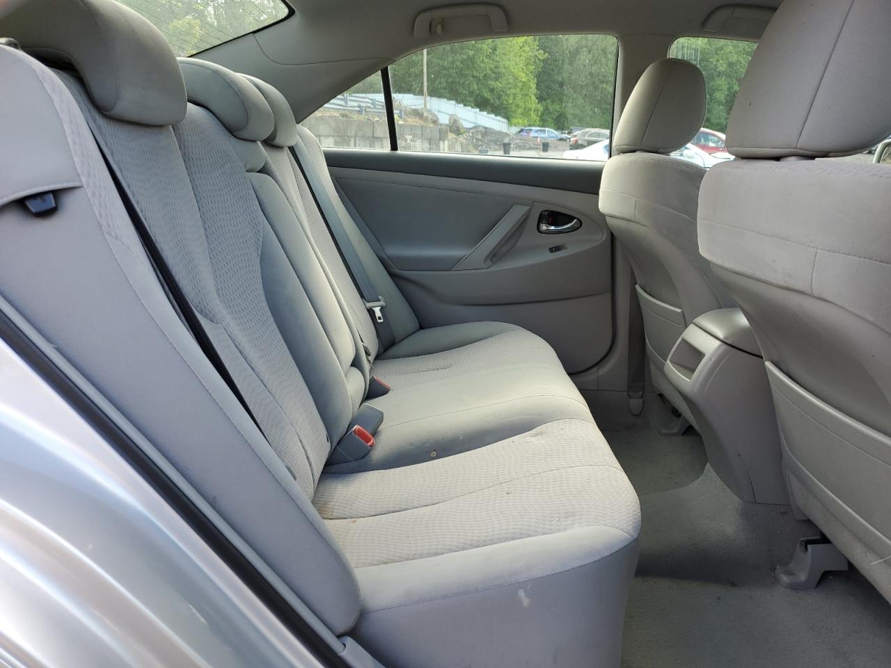2011 TOYOTA CAMRY