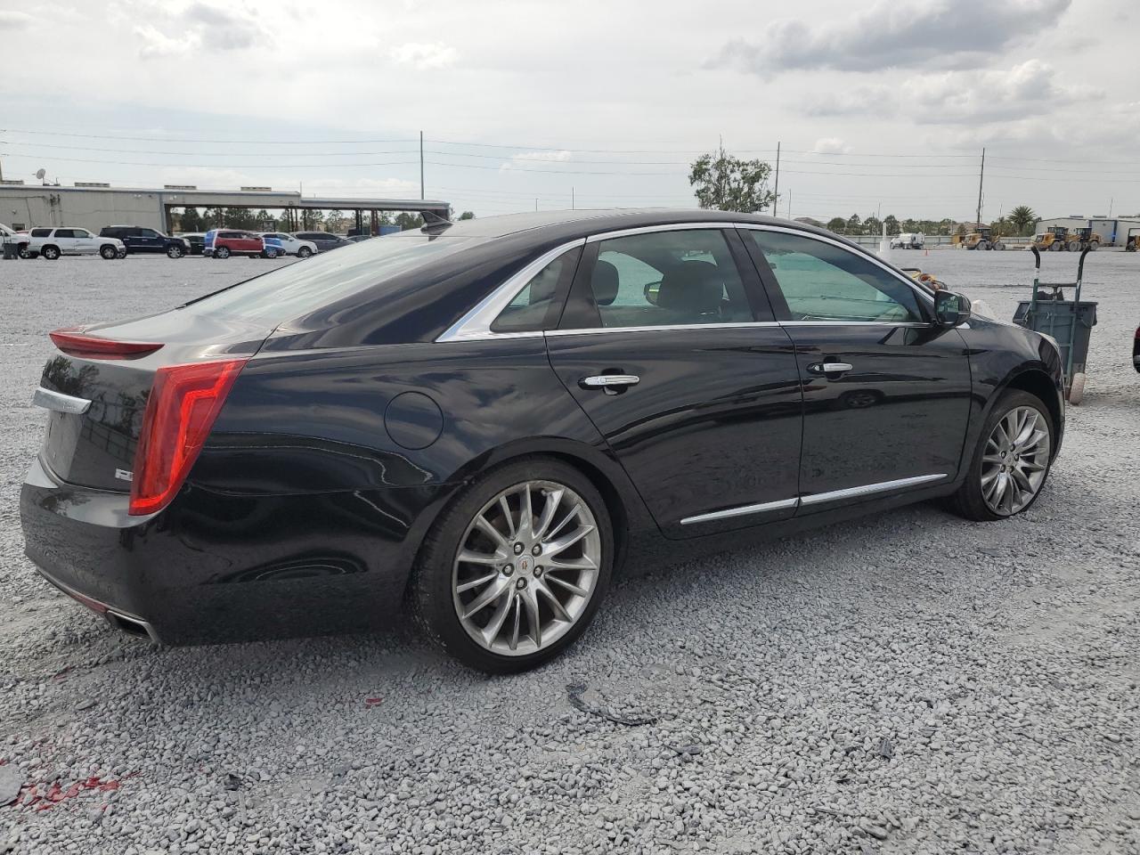 2013 CADILLAC XTS