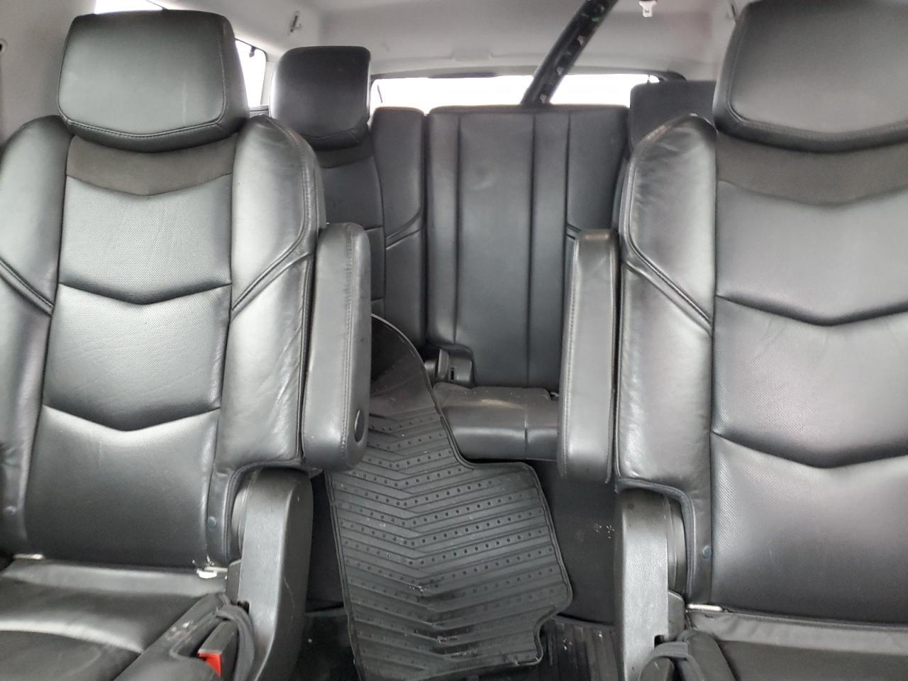 2016 CADILLAC Escalade ESV