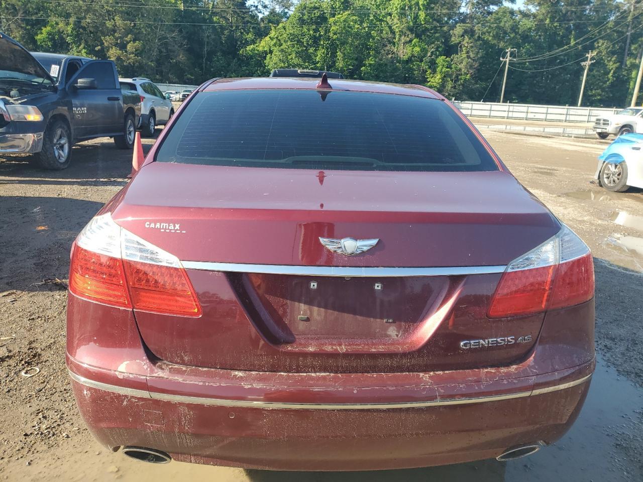 2011 HYUNDAI GENESIS