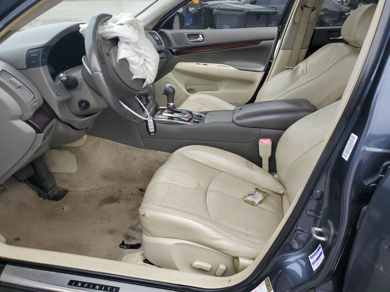 2012 INFINITI G37