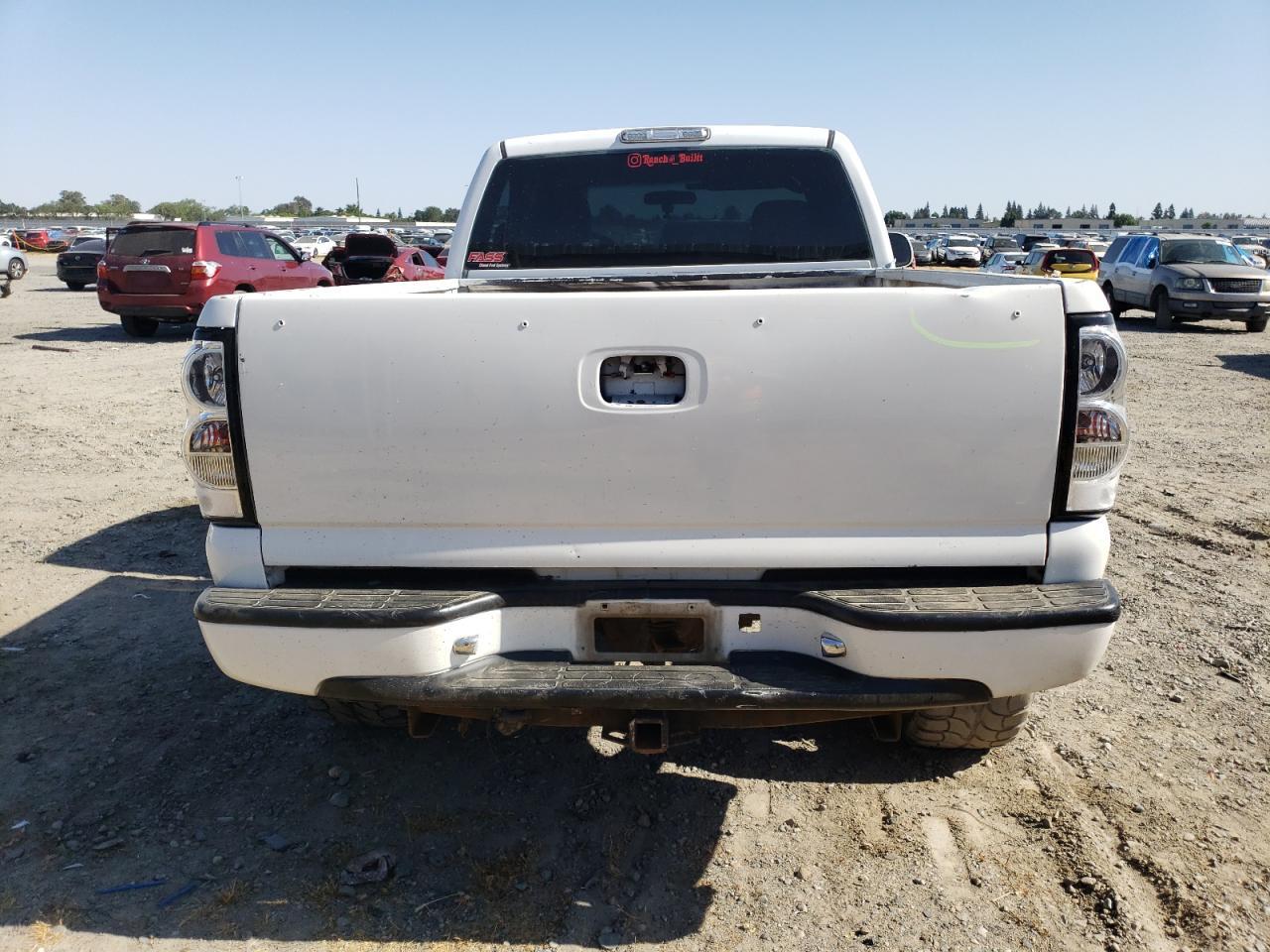 2005 GMC Sierra
