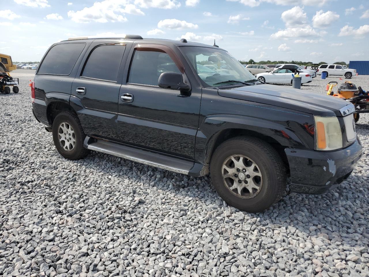 2004 CADILLAC ESCALADE