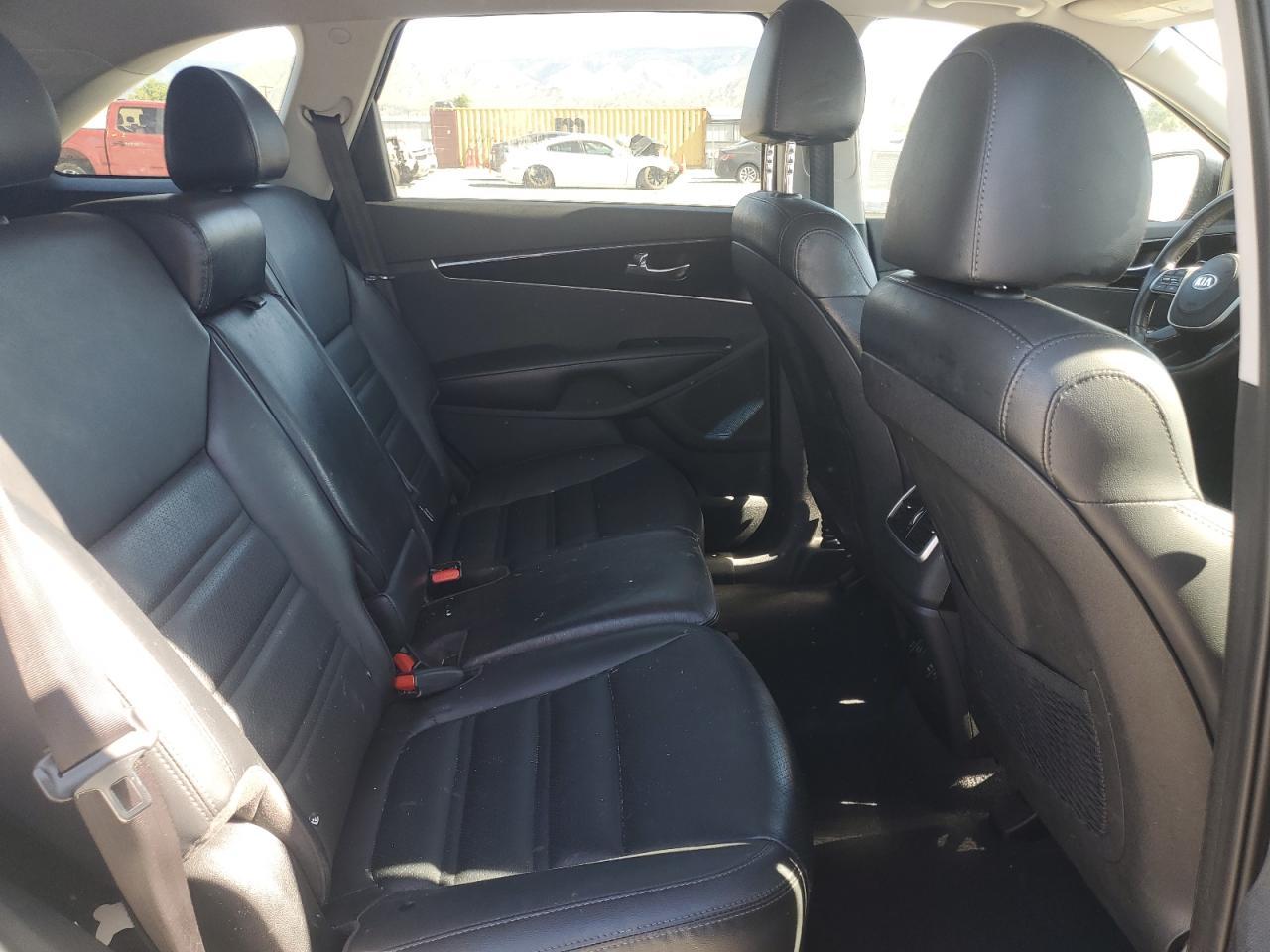 2019 KIA SORENTO