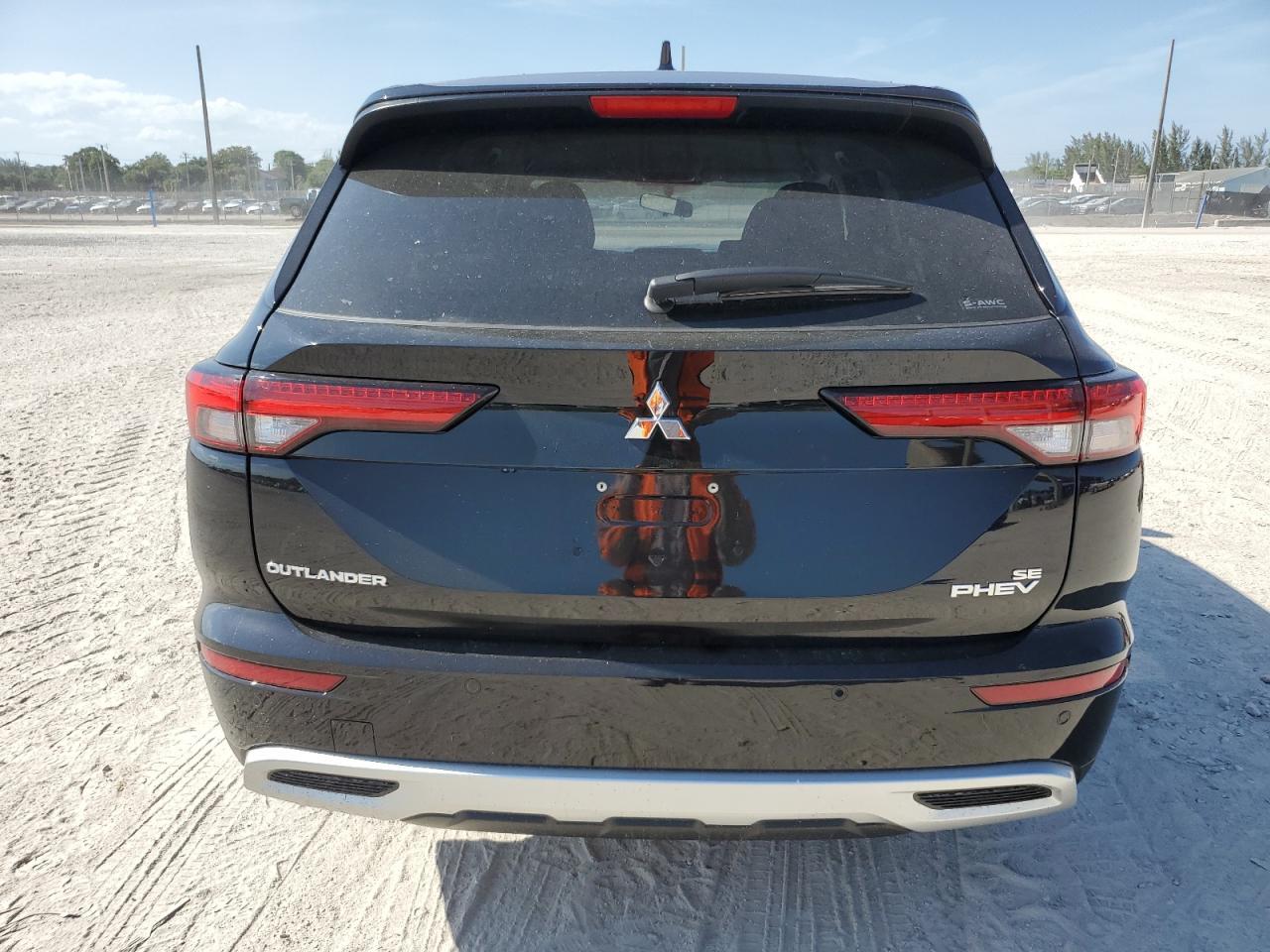 2025 MITSUBISHI outlander