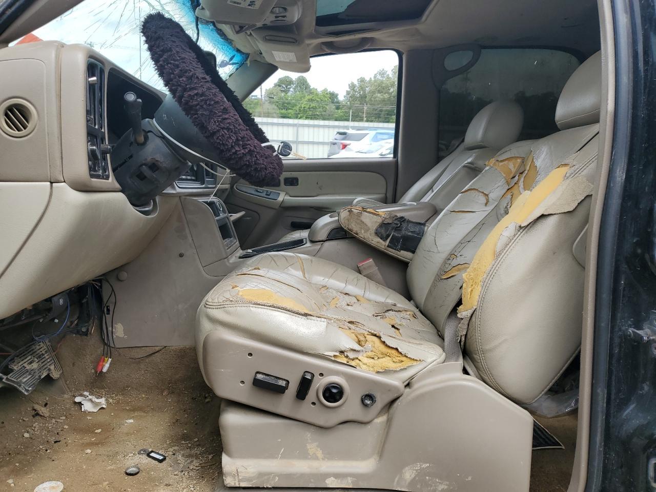 2003 CHEVROLET Tahoe