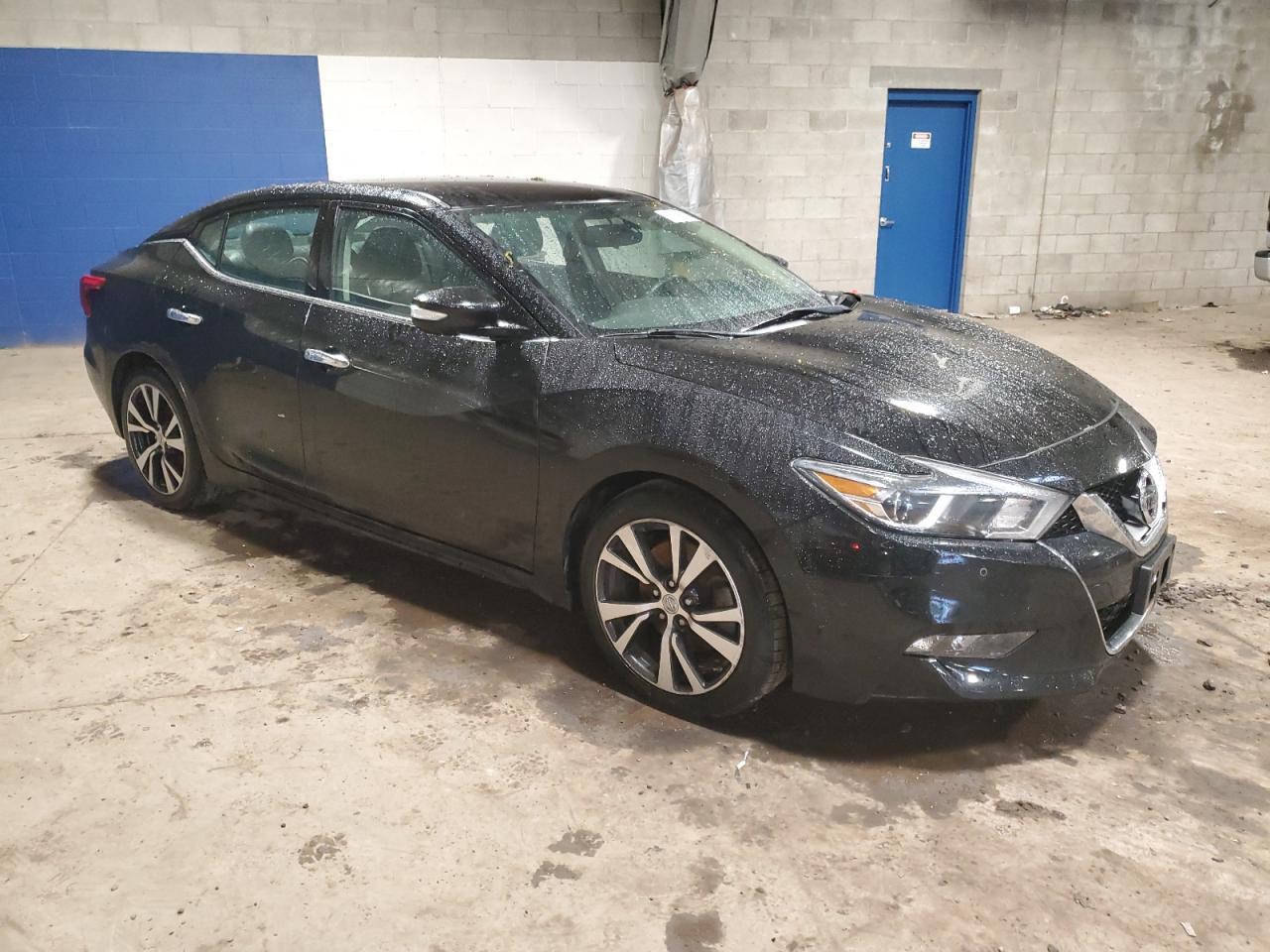 2017 NISSAN Maxima