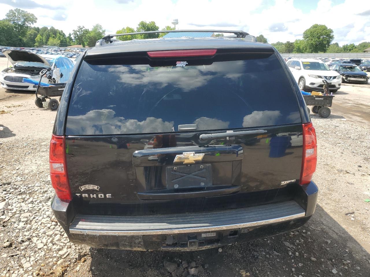 2011 CHEVROLET Tahoe