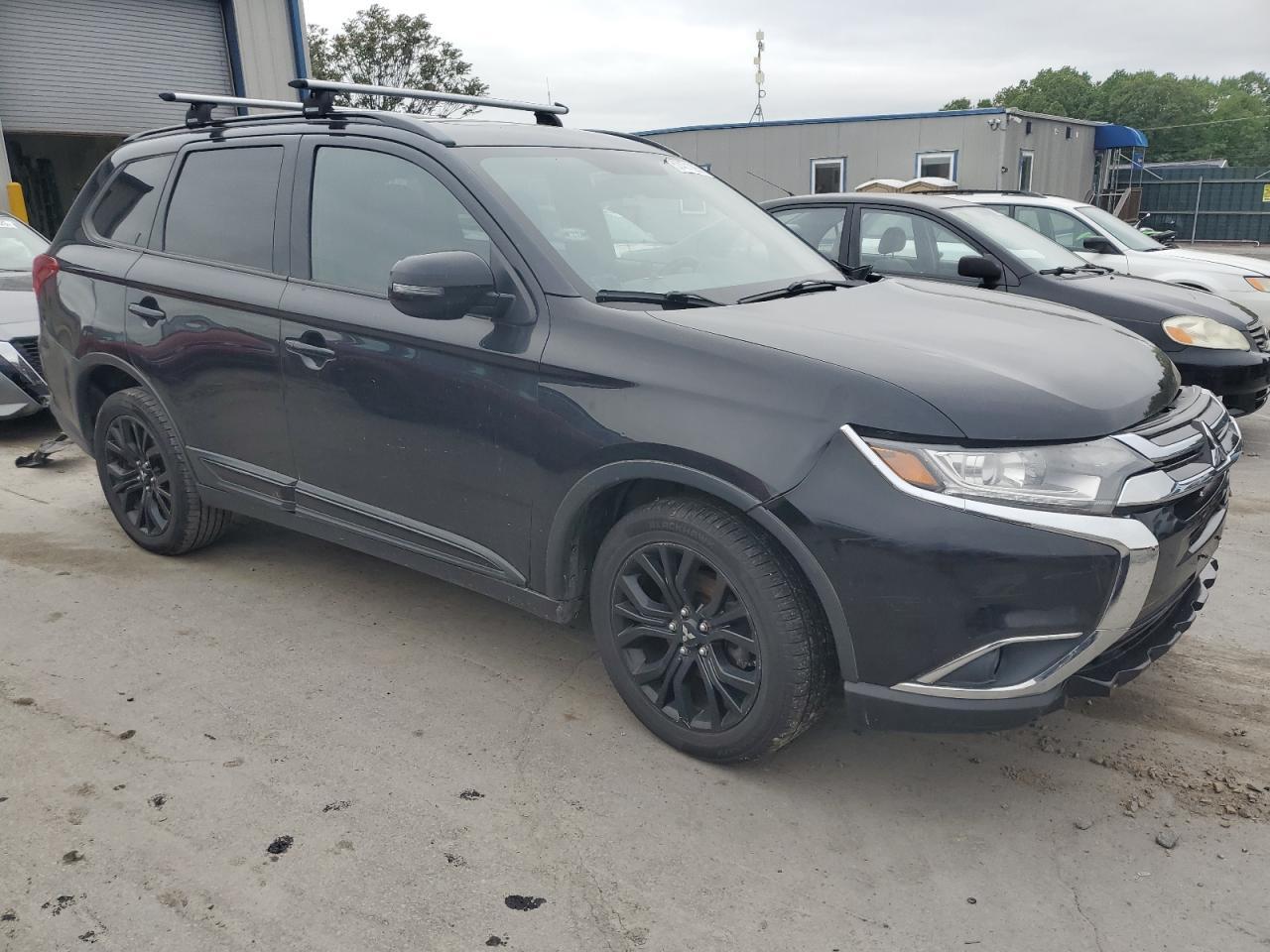 2018 MITSUBISHI outlander
