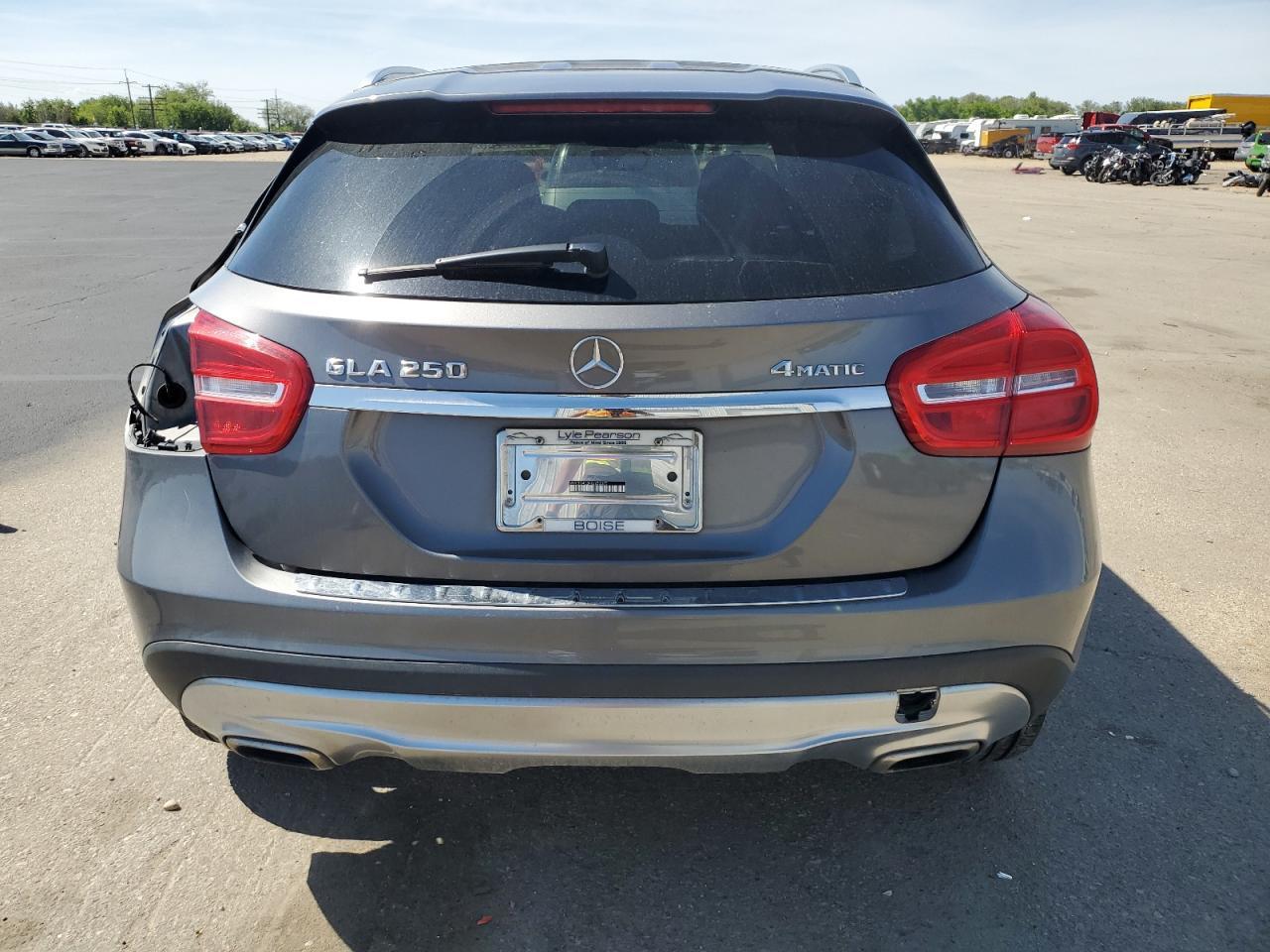 2016 MERCEDES-BENZ GLA-Class