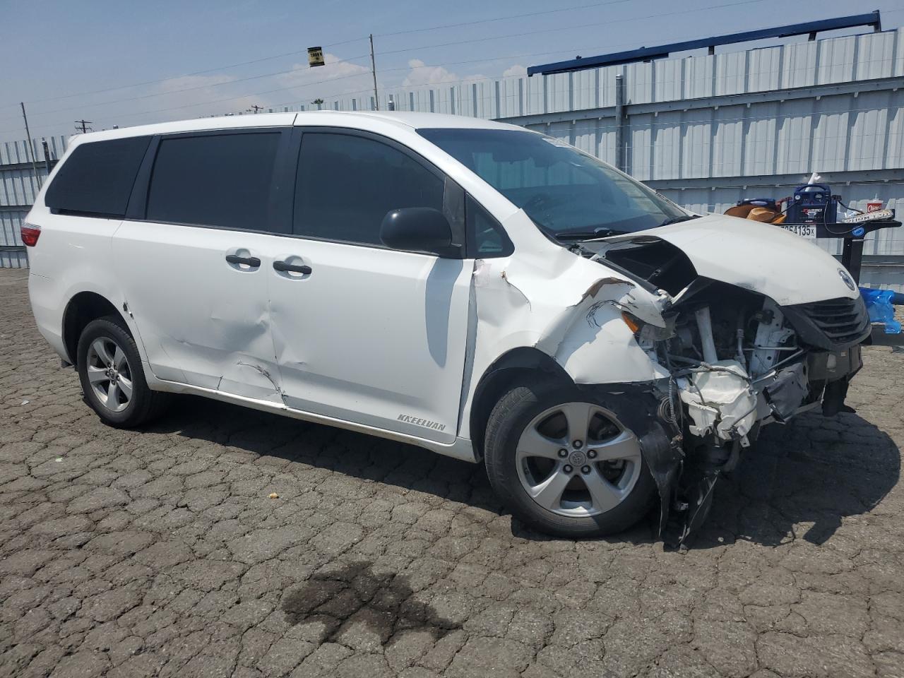 2015 TOYOTA SIENNA