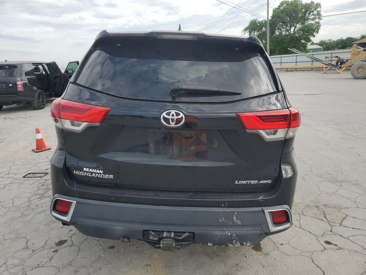 2017 TOYOTA HIGHLANDER