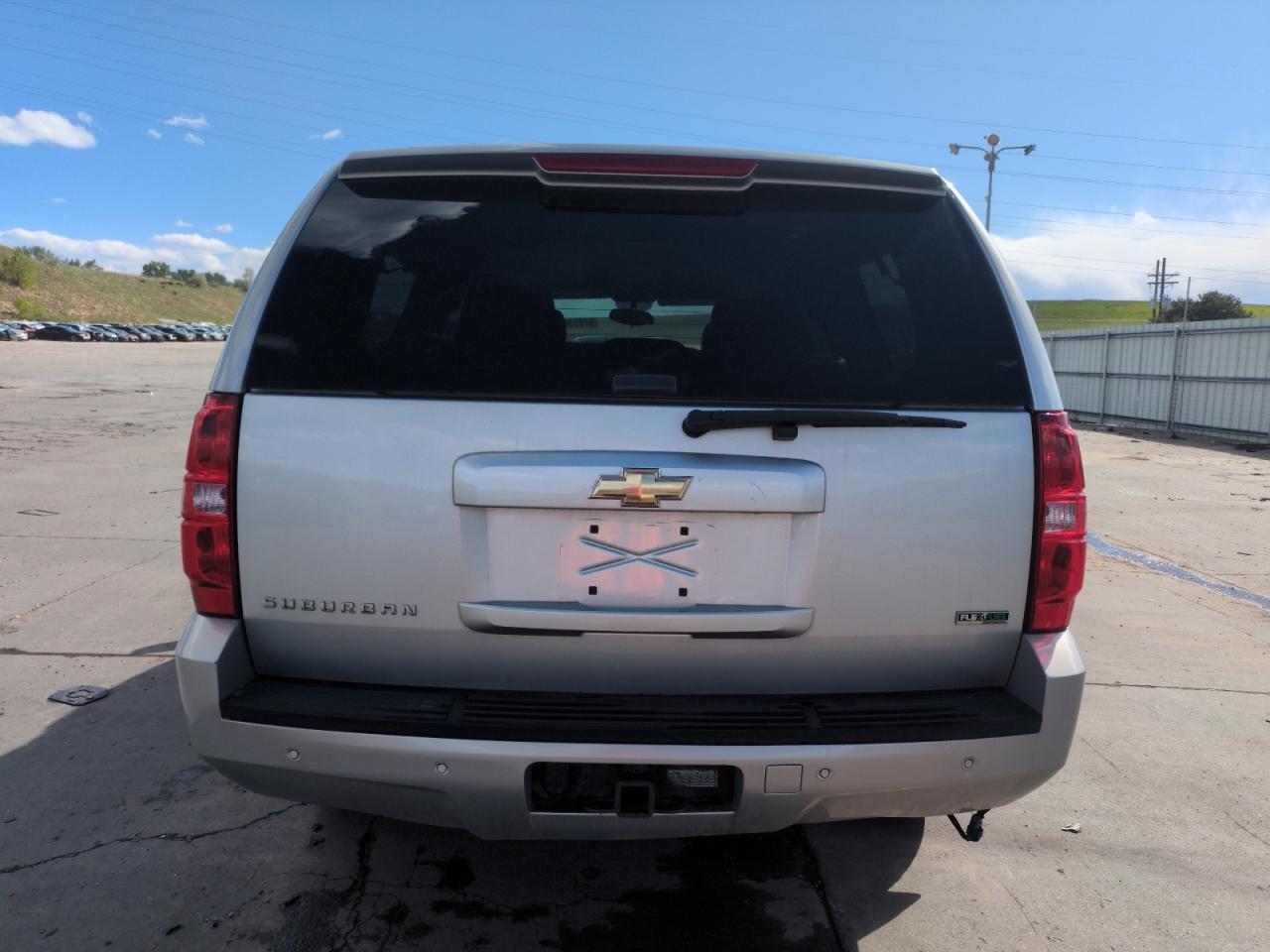 2011 CHEVROLET Suburban
