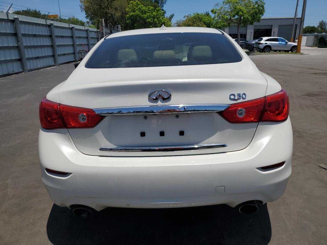 2016 INFINITI Q50