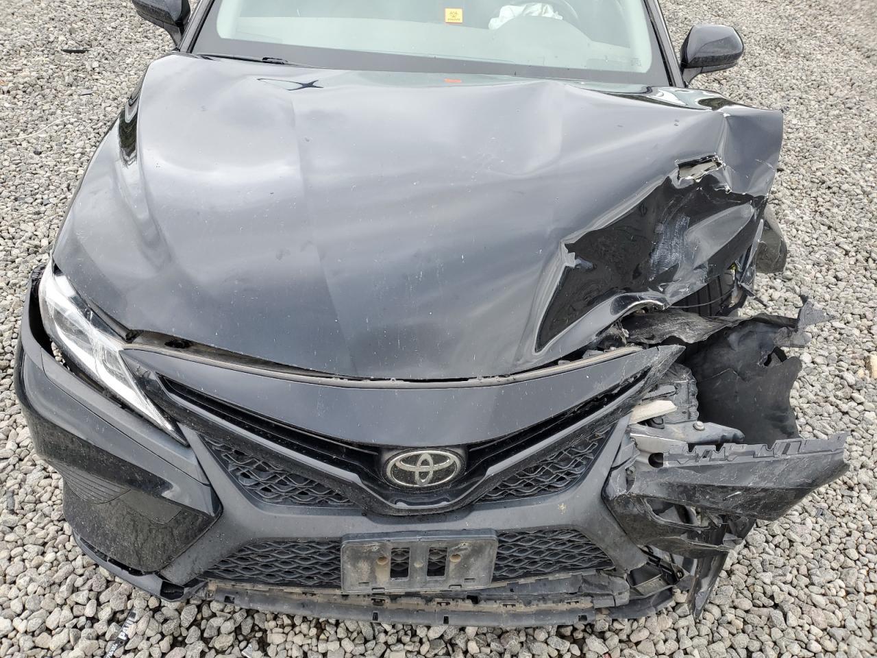 2018 TOYOTA CAMRY