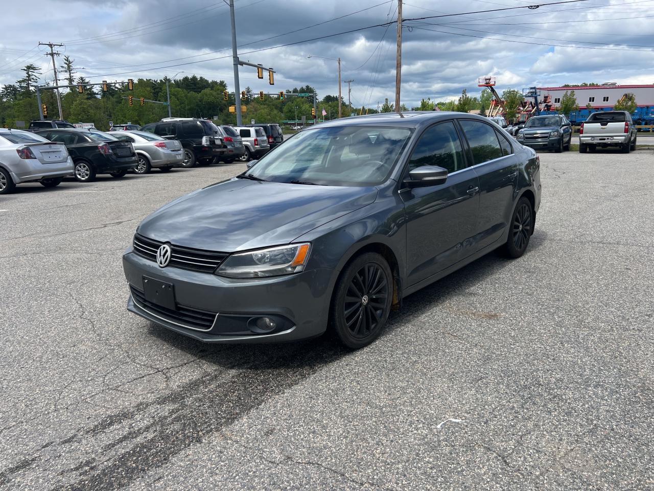 2012 VOLKSWAGEN JETTA