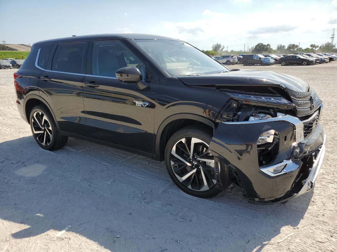 2025 MITSUBISHI outlander